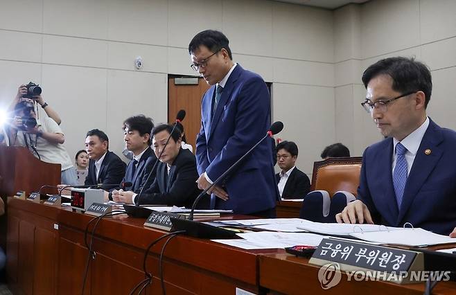 어제(30일) 국회 긴급 현안 질의 출석한 구영배 큐텐 대표