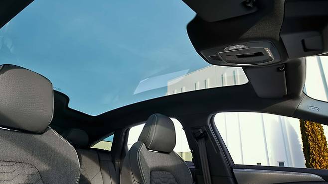 아우디 A6 스포트백 E-트론