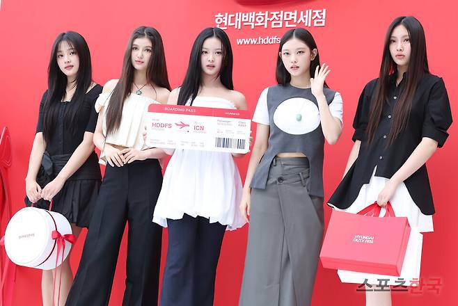 그룹 뉴진스. ⓒ이혜영 기자 lhy@hankooki.com