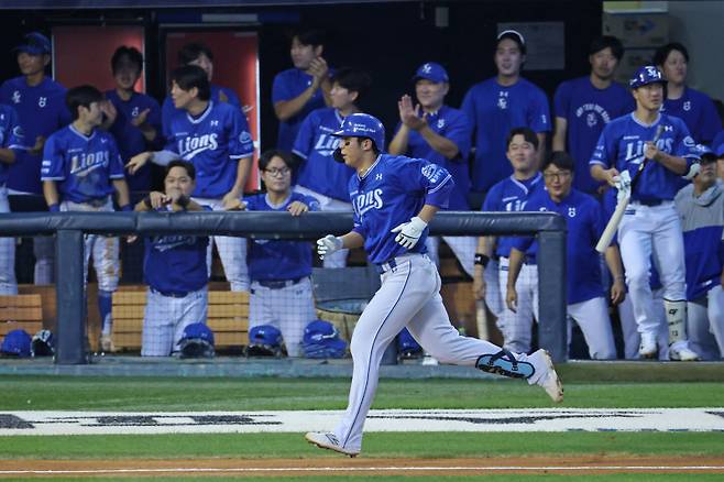 30일 잠실 LG전에서 홈런포를 쏘아 올린 삼성 김영웅. 삼성 제공