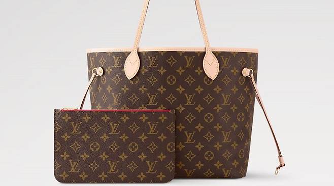 중국 명품 수요 감소로 명품 업체들이 부진을 겪고 있다.[사진=뉴시스]