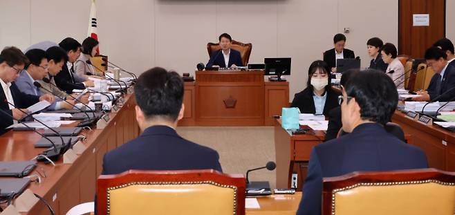 전세사기특별법을 두고 여야가 합의에 나선 가운데 여전히 공전 상태가 이어지고 있다. 사진은 지난 1일 오전 서울 여의도 국회에서 열린 국토교통위원회 제2차 국토법안심사소위원회 모습. /사진=뉴시스