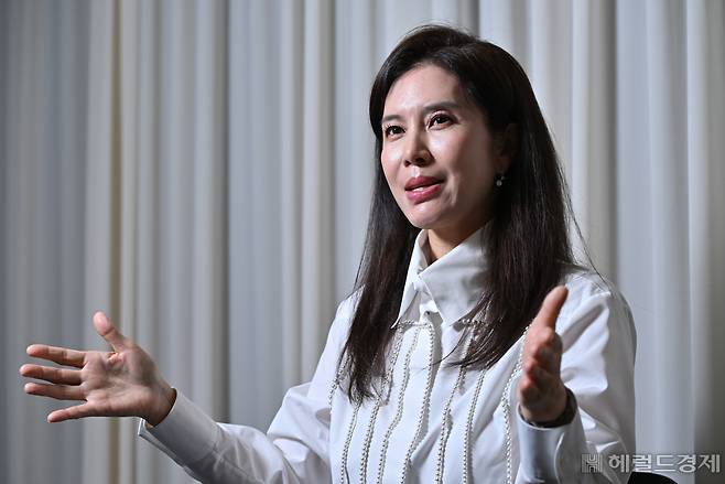 우미령 러쉬코리아 대표가 31일 오후 서울 강남구 러쉬코리아 사무실에서 헤럴드경제와 인터뷰를 하고 있다. 임세준 기자