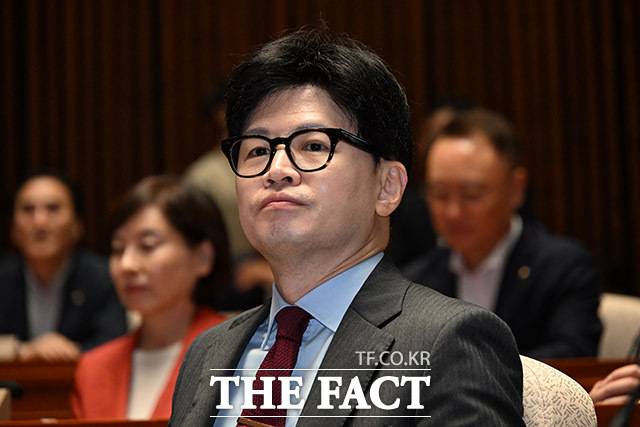 한동훈 지도부가 당직 인선 마무리 작업에 나서면서 '한동훈호(號)'가 순조로운 출항을 알렸다. 지난달 25일 국회에서 열린 의원총회에 참석한 한동훈 국민의힘 대표. /남윤호 기자
