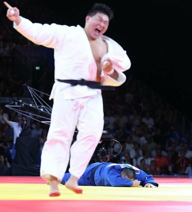 일본 스포츠 전문매체 히가시스포웹이 보도한 한국 유도 국가대표 김민종(23·양평군청)의 세리머니 장면. 사진=히가시스포웹