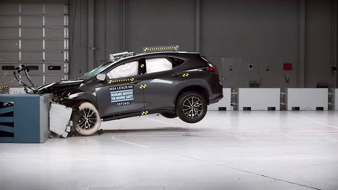 IIHS 테스트