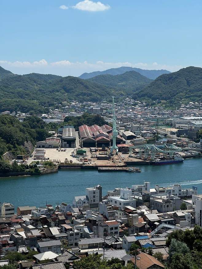 0bec8100bc826c8423eaf5e04e9c706ba43e58cf40b280e9d125dce6b2f031499431b6d3a8c48b4e75a2c75a4b49c82a7ce86aa6b4