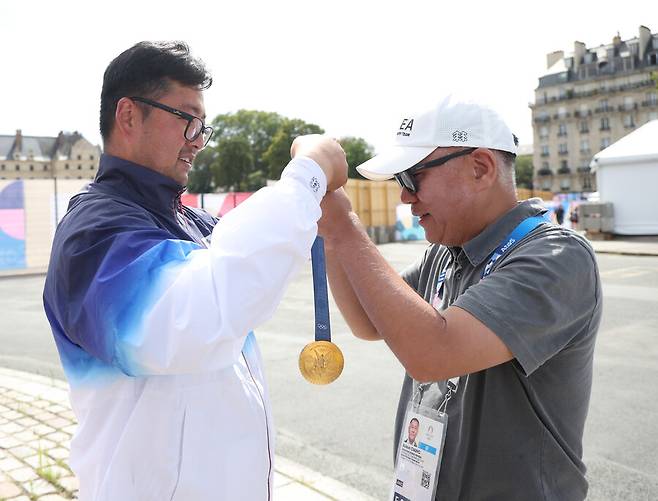 ▲ 한국 양궁이 김우진의 남자부 개인전 금메달 획득으로 전 종목 싹쓸이라는 대업을 이뤄냈다. 정의선 대한양궁협회 회장의 지원 사격이 컸다는 평가다. ⓒ연합뉴스