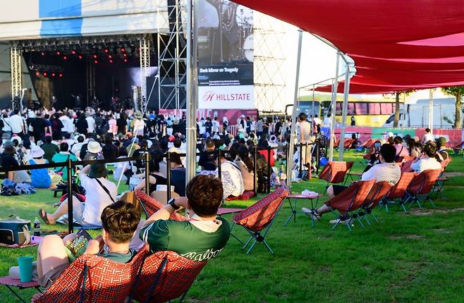 현대건설이 인천광역시 송도달빛축제공원에서 열린 '2024 인천펜타포트 락 페스티벌'의 공식 후원사로 참여해 문화 마케팅을 펼쳤다. 사진=현대건설