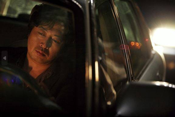 영화 '추격자'에서 엄중호 역을 맡은 배우 김윤석. 네이버 '영화' 캡처