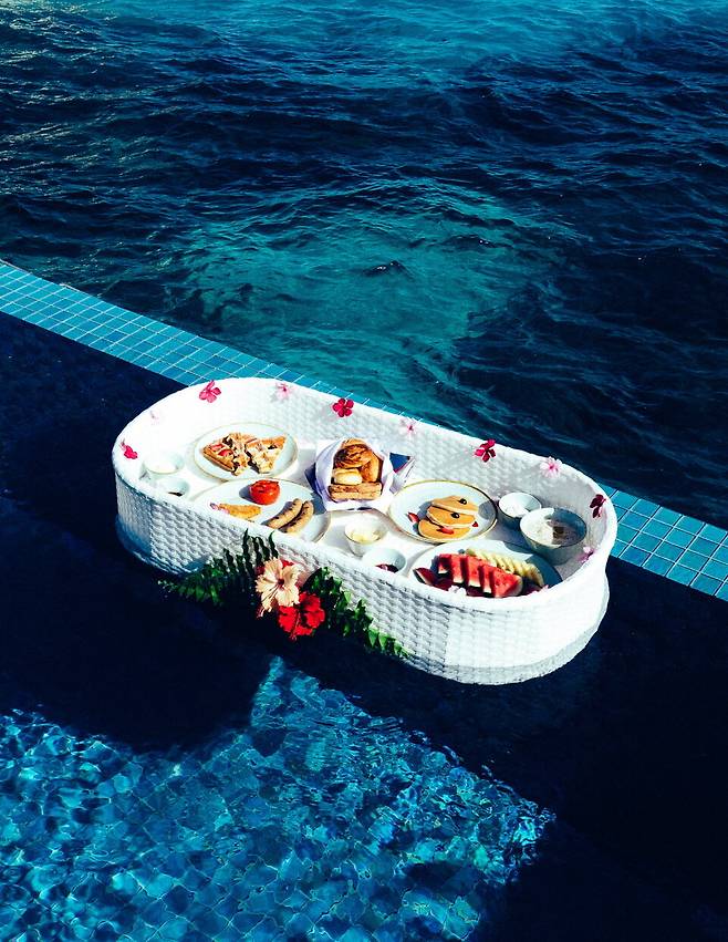 비치빌라 플로팅 조식