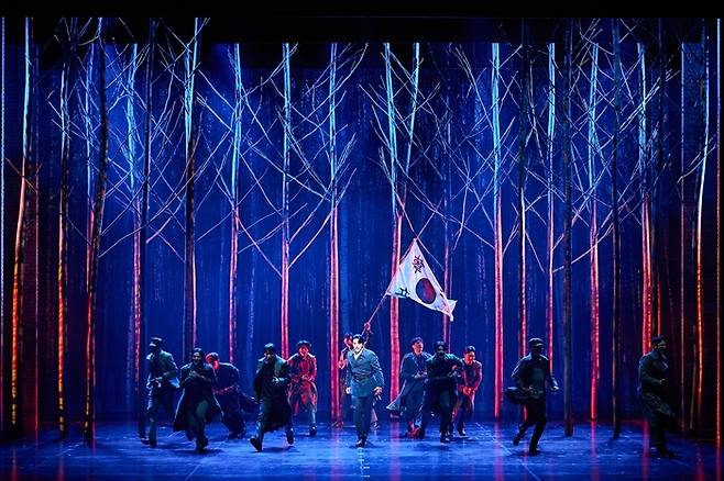 뮤지컬 <영웅> 공연 장면 / 에이콤.