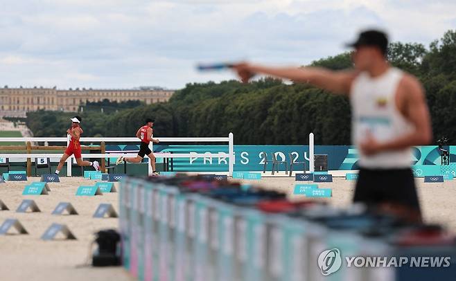 9일 열린 근대5종 남자 준결승 레이저 런 경기 모습 [로이터=연합뉴스]