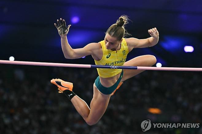 파리 올림픽 육상 여자 장대높이뛰기에서 우승한 호주 니나 케네디 [AP=연합뉴스]