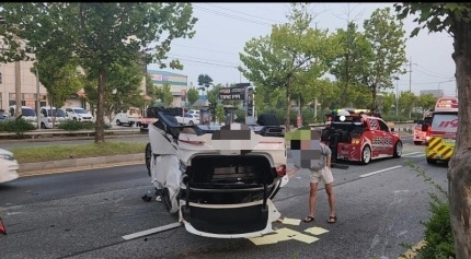 전북 전주에서 지인 명의로 빌린 렌터카를 몰다 사고를 낸 10대들이 운전자 바꿔치기를 하려다가 경찰에 덜미를 잡혔다. [사진 = 연합뉴스]