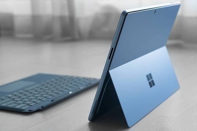 경쟁 x86 시스템 대비 가격대 성능비가 상당히 떨어지는 것도 한계다 / 출처=IT동아