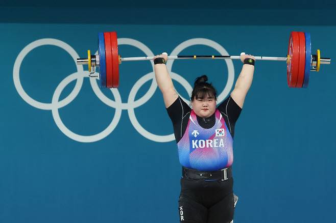 박혜정이 용상 1차시기에서 163kg 도전을 성공하고 있다. (사진=연합뉴스)