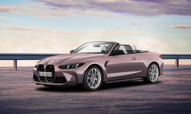 사진 : BMW 뉴 M4 컴페티션 M xDrive 컨버터블 퍼스트 에디션