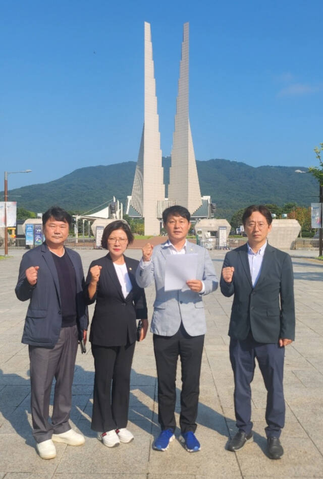 하남시의회 더불어민주당 광복절 역사왜곡 규탄. 정병용 부의장 제공