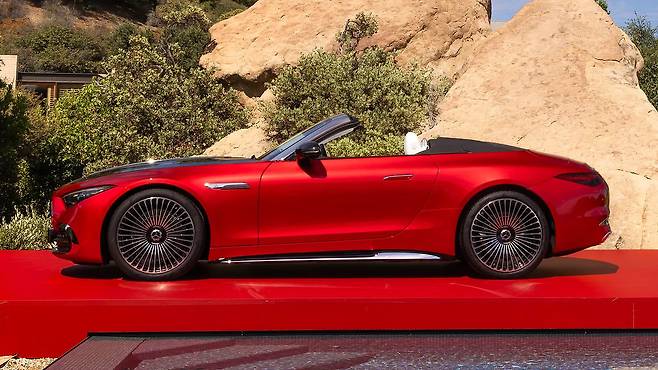 마이바흐 SL 680 모노그램 시리즈