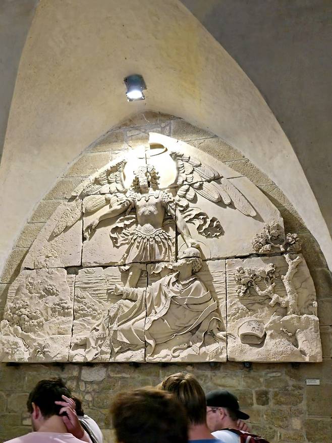 성 마카엘 대천사 계시 작품.