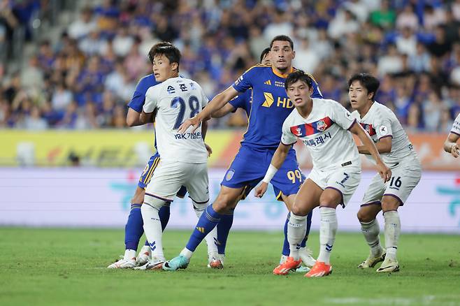 울산문수축구경기장/ K리그1/ 울산HDFC vs 수원FC/ 울산 야고/ 사진 김정수