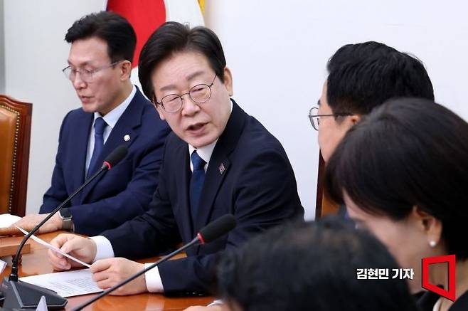 이재명 더불어민주당 대표가 19일 국회에서 열린 최고위원회의에서 발언하고 있다. 사진=김현민 기자 kimhyun81@