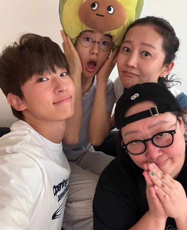 인스타그램 @dex_xeb