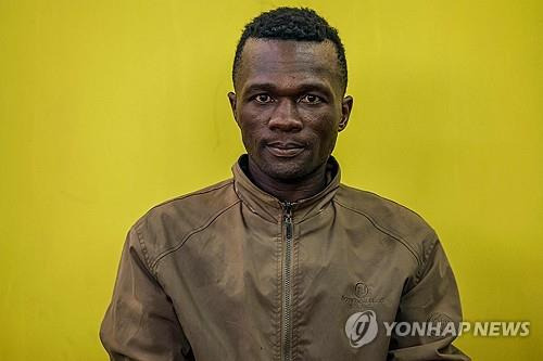 구금중 도주한 케냐 '여성 토막시신' 연쇄 살인 용의자. [AFP=연합]