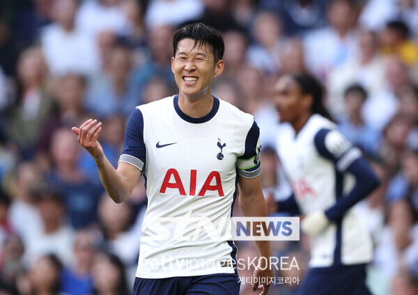 잉글랜드 프로축구 선수협회 선정 올해의 팀에서 손흥민의 이름이 빠졌다. 지난 시즌 17골 10도움의 공격 포인트를 기록하면서 토트넘의 레전드 반열에 올랐지만, 인정받지 못했다. 사진┃게티이미지코리아