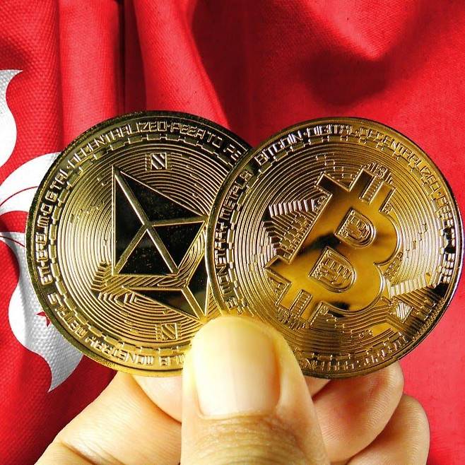 이더리움과 비트코인의 가상 주화. /사우스차이나모닝포스트