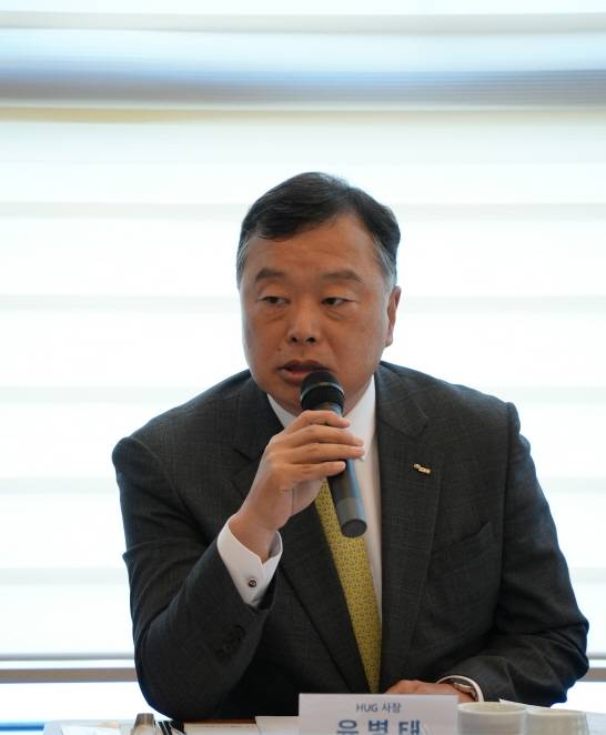 지난달 25일 유병태 주택도시보증공사 사장이 취임 1주년 기자간담회를 열고 지난 1년간 성과와 앞으로의 계획에 대해 발표하고 있다. ⓒ주택도시보증공사