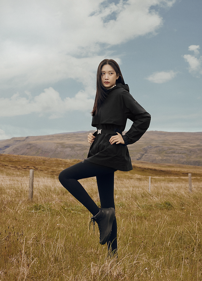 코오롱스포츠, 24가을·겨울 시즌 맞아 배우 문가영 모델 발탁. 사진 | 코오롱스포츠