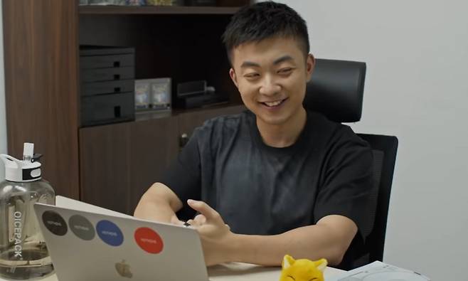 낫싱 창업자 칼 페이 [낫싱 공식 유튜브 갈무리]