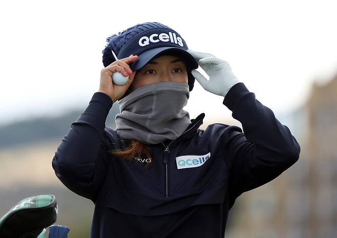 신지은이 24일 스코틀랜드 세인트앤드루스 올드코스에서 열린 LPGA 투어 메이저 대회 AIG 여자오픈 3라운드 4번홀에서 경기하고 있다./AP 연합뉴스