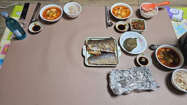 20240825_202231.jpg 소리ㅇ) 아들 야구 훈련 후 저녁 삼치구이와 고추장찌개