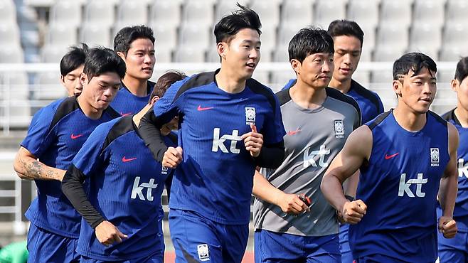 지난 6월 주장 손흥민을 비롯한 대한민국 축구 국가대표팀 선수들이 고양종합운동장에서 훈련 중인 모습. /사진=뉴스1