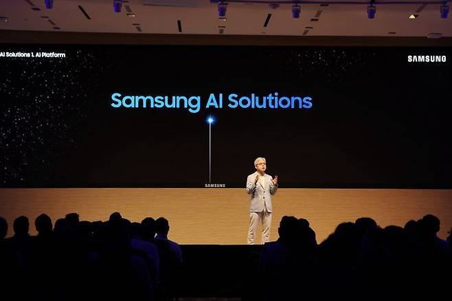 6월 12일(현지시간) 미국 실리콘밸리에서 열린 '삼성 파운드리 포럼 2024(Samsung Foundry Forum 2024)'에서 삼성전자 파운드리 사업부장 최시영 사장이 기조연설을 하고 있다.ⓒ삼성전자