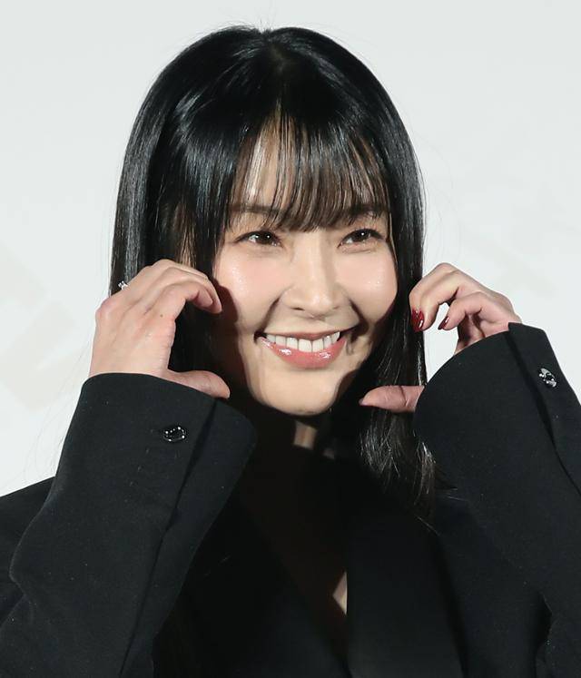 배우 정유미가 27일 서울 용산구 CGV용산아이파크몰에서 열린 티빙 오리지널 시리즈 우씨왕후 제작발표회에서 포즈를 취하고 있다. 뉴스1