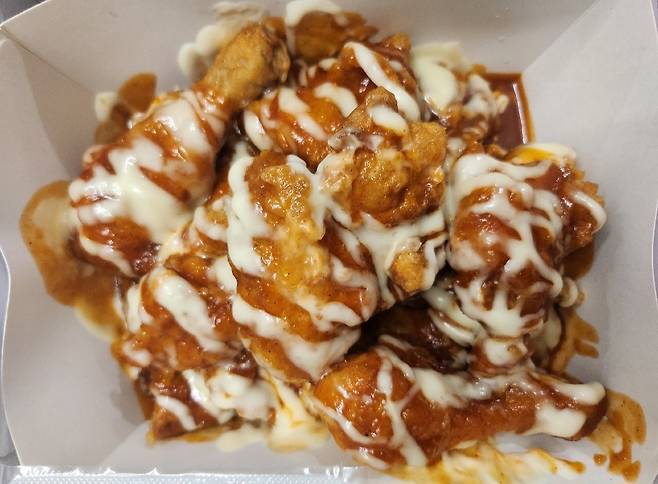 배달 받은 치킨 사진. 사진은 기사 내용과 직접적인 관련 없음. [독자 제공]