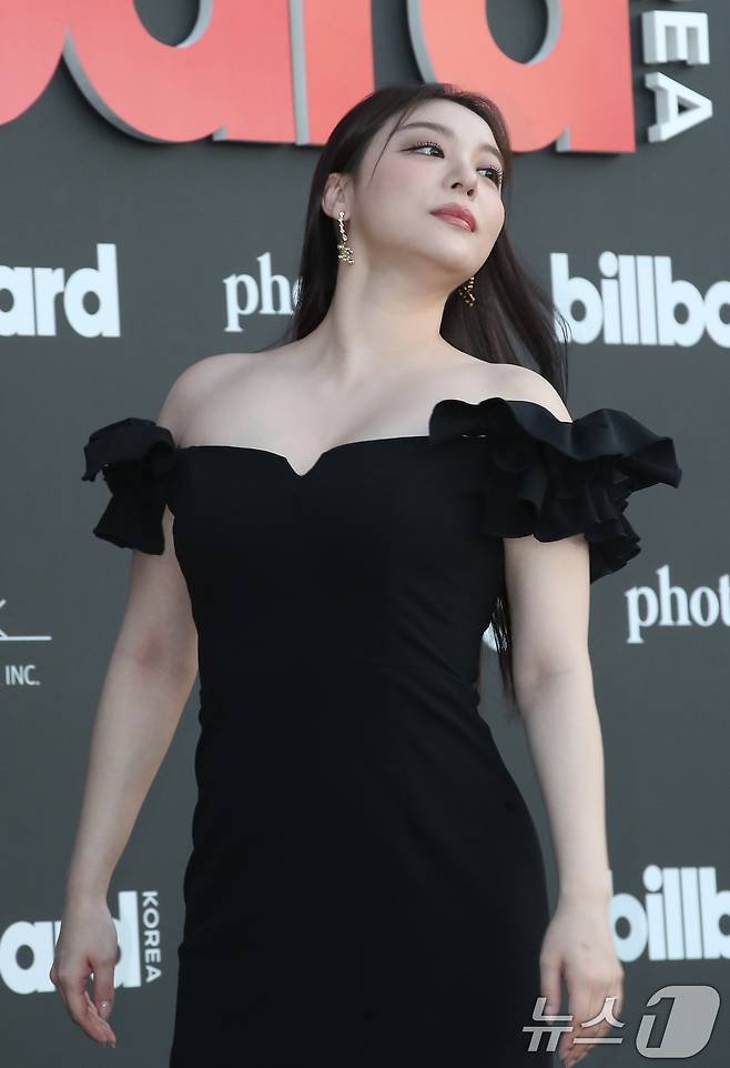 가수 에일리가 27일 서울 중구 신라호텔 영빈관에서 열린 ‘빌보드 케이 파워 100(Billboard K POWER 100)’ 행사에 참석해 매력을 발산하고 있다. ⓒ News1 권현진 기자