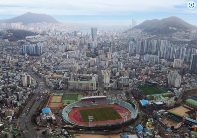 부산 서구 구덕운동장. 부산시 제공