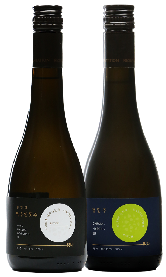 롯데백화점이 8월 26일부터 추석 선물 세트로 판매하고 있는 ‘한영석 백수환동주·청명주 세트(17만3,000원)' 모습. 롯데백화점 제공