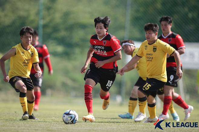 충남 부여 백마강생활체육공원에서 열린 하나은행 초청 K리그 스페셜올림픽코리아 유니파이드 인터내셔널컵 경기 모습. 사진=프로축구연맹