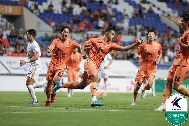 기뻐하는 유리 조나탄 [한국프로축구연맹 제공. 재판매 및 DB금지]