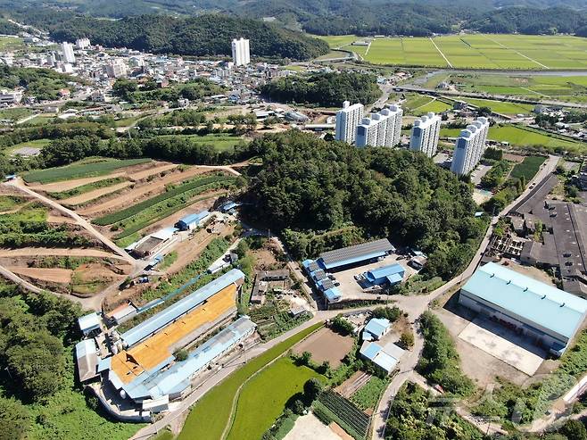 진교면 평당지구 전경.(하동군 제공)