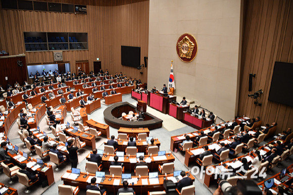 박정 국회 예산결산특별위원회 위원장이 2일 오전 서울 여의도 국회에서 열린 2023 회계연도 결산심사를 위해 열린 예산결산특별위원회 전체회의에서 발언하고 있다. [사진=곽영래 기자]