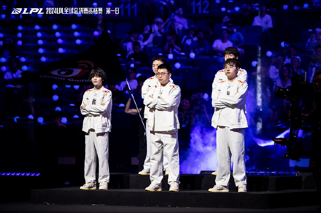 LPL의 마지막 롤드컵 티켓 주인공 웨이보 게이밍(사진=LPL SNS).