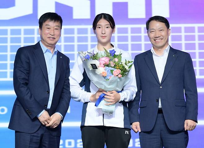 ▲ IBK기업은행이 2024-2025 KOVO 여자 신인선수 드래프트 1라운드에서 최연진을 지명했다. ⓒKOVO