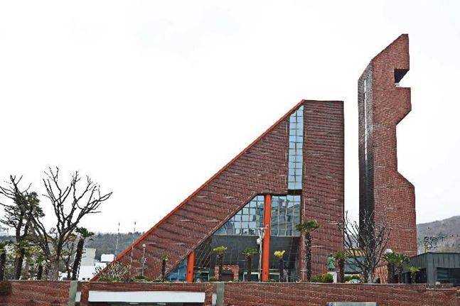 남천성당 정면에서 바라본 모습 ⓒ